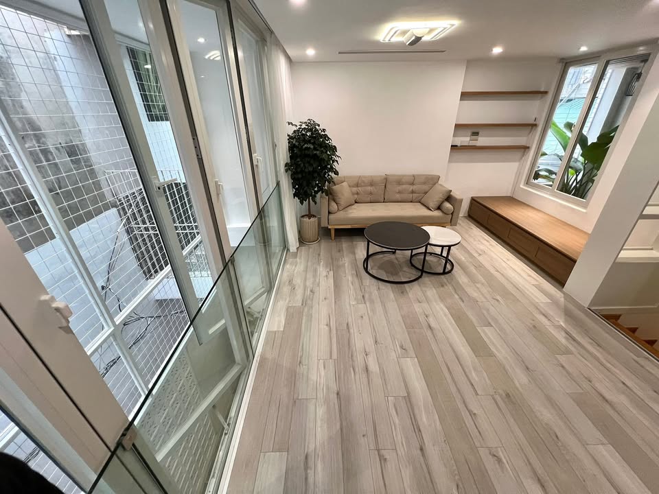 Nhà phố Giảng Võ 38m² giá thỏa thuận - Lô góc 3 thoáng, full nội thất!