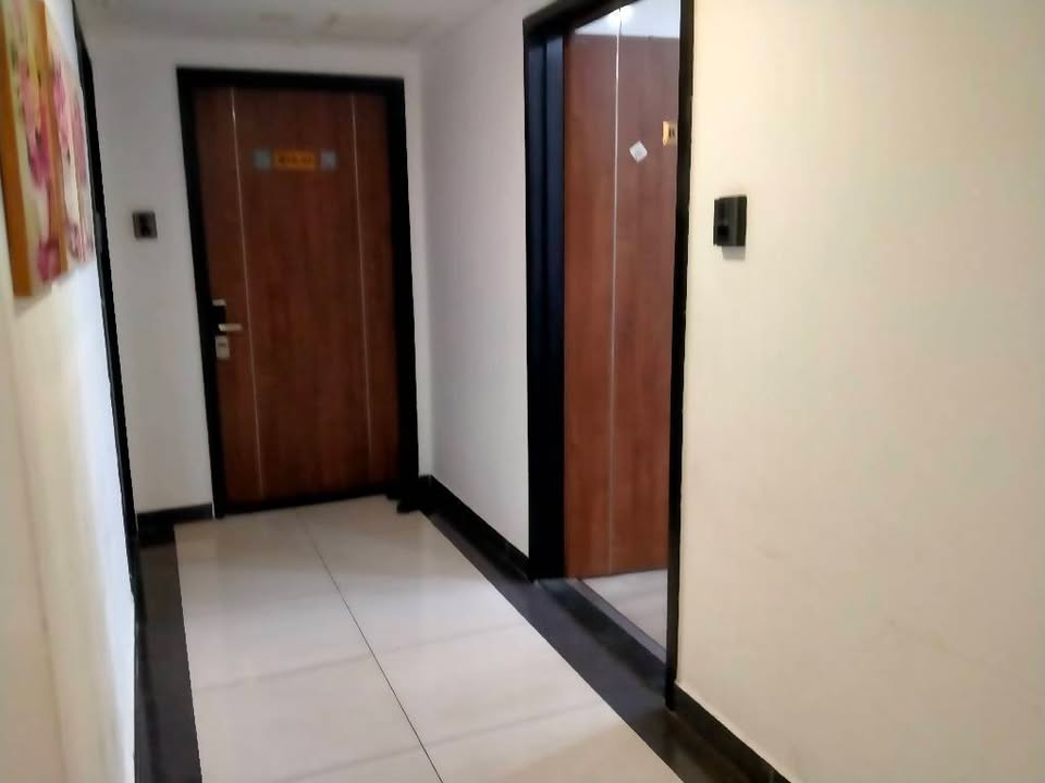 Căn hộ Trần Quý Kiên Cầu Giấy 63m² giá 5 tỷ - Full nội thất, lô góc, tiện ích bạt ngàn!