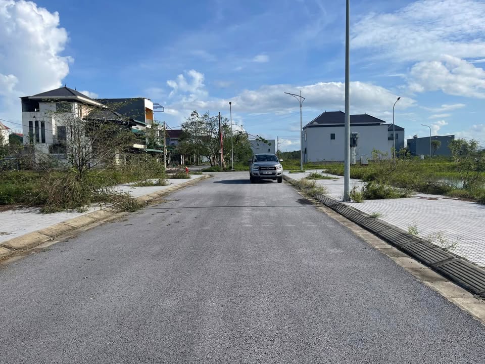 Đất nền Tây Tân Học 150m² giá 3.1 tỷ - Cơ hội đầu tư tuyệt vời!