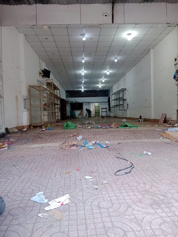 Nhà mặt tiền Hà Huy Tập, TP Buôn Ma Thuột 180m² giá 13 triệu - Vị trí kinh doanh đắc địa!