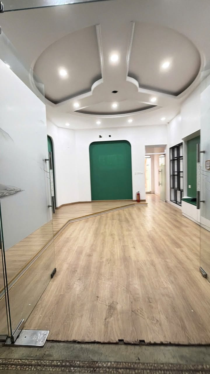 Nhà cho thuê mặt tiền đường Thành Thái, Quận 10, 75m² - Phù hợp kinh doanh đa dạng!