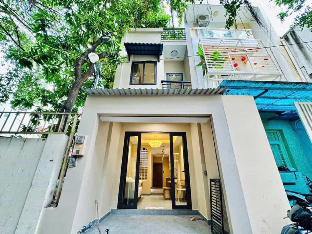 Nhà phố Diên Hồng, P1, Bình Thạnh 39.2m² giá 2.2 tỷ - Sổ hồng chính chủ, tiện ích đầy đủ!