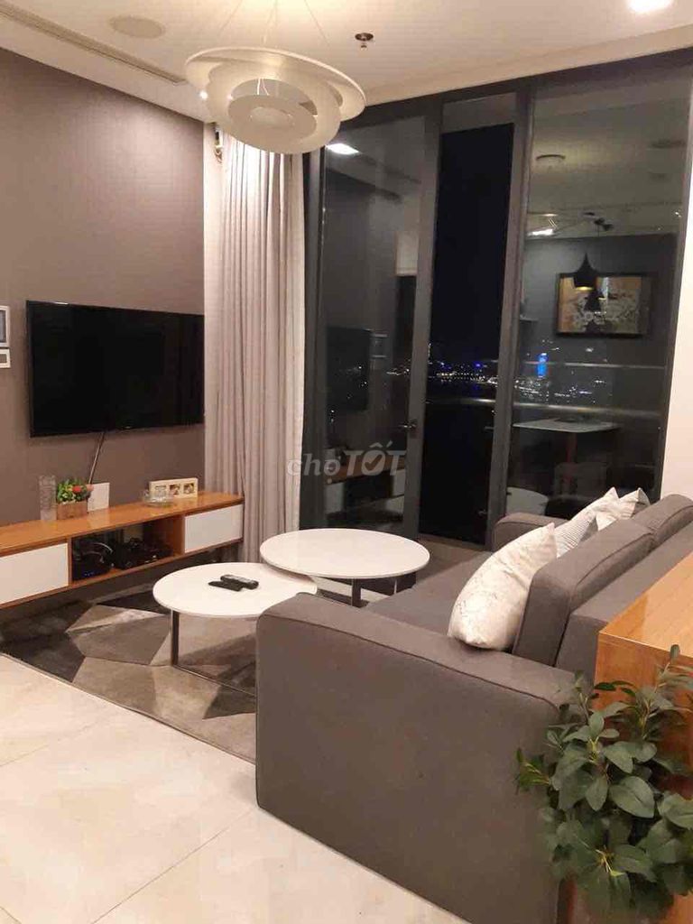 Căn hộ Vinhomes Golden River Quận 1 70m² giá 18 tỷ - View sông tuyệt đẹp!