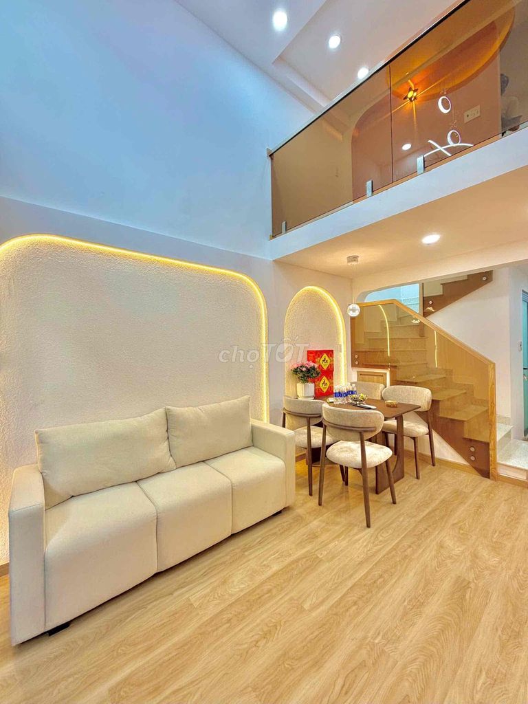 Nhà 3 tầng chính chủ 378/18 XVNT, Bình Thạnh 5.68 tỷ - Nội thất full sang trọng!