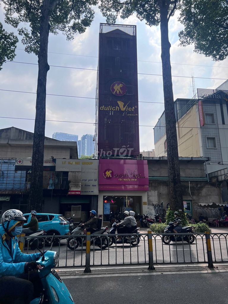 Văn phòng cho thuê mặt tiền Nguyễn Thị Minh Khai Quận 1 - Diện tích 600m², vị trí đắc địa!