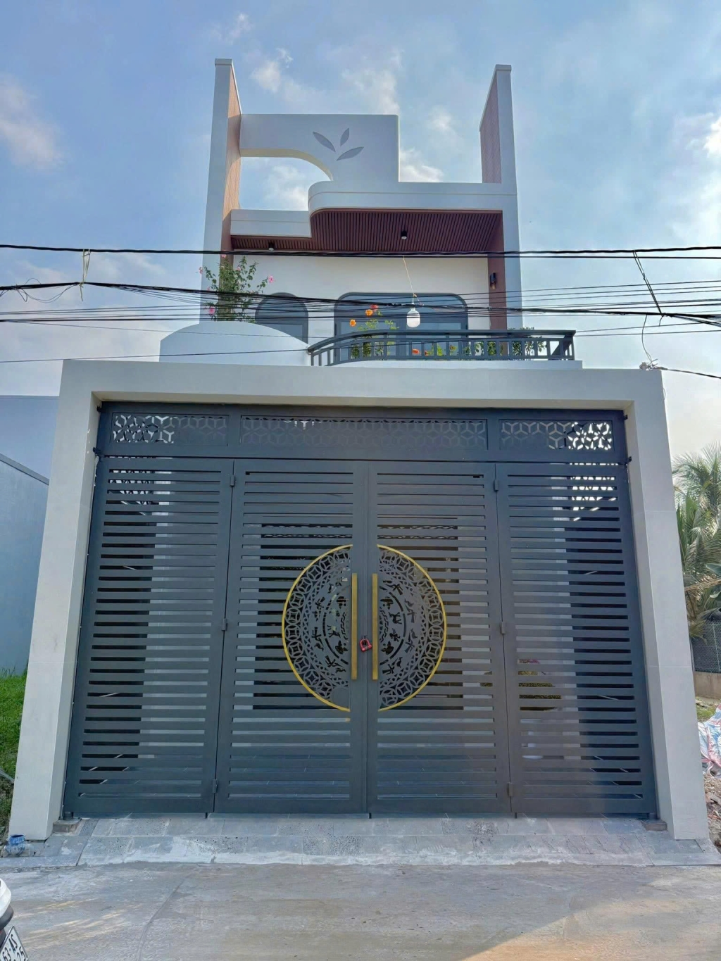 Nhà gần Cổng 11, Phường Phước Tân 100m² giá 2.49 tỷ - Tặng nội thất mới 80 triệu!