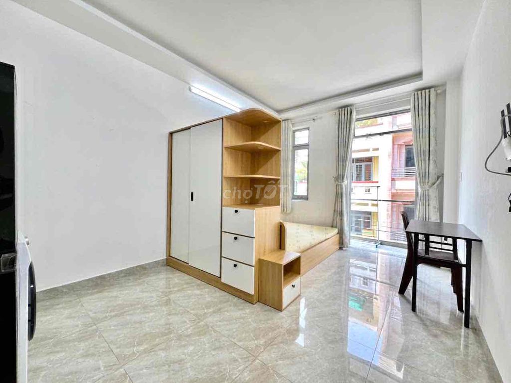 Phòng cho thuê Đường Bắc Hải, Quận 10, 35m² giá 6.5 triệu - Full nội thất, thang máy tận phòng!