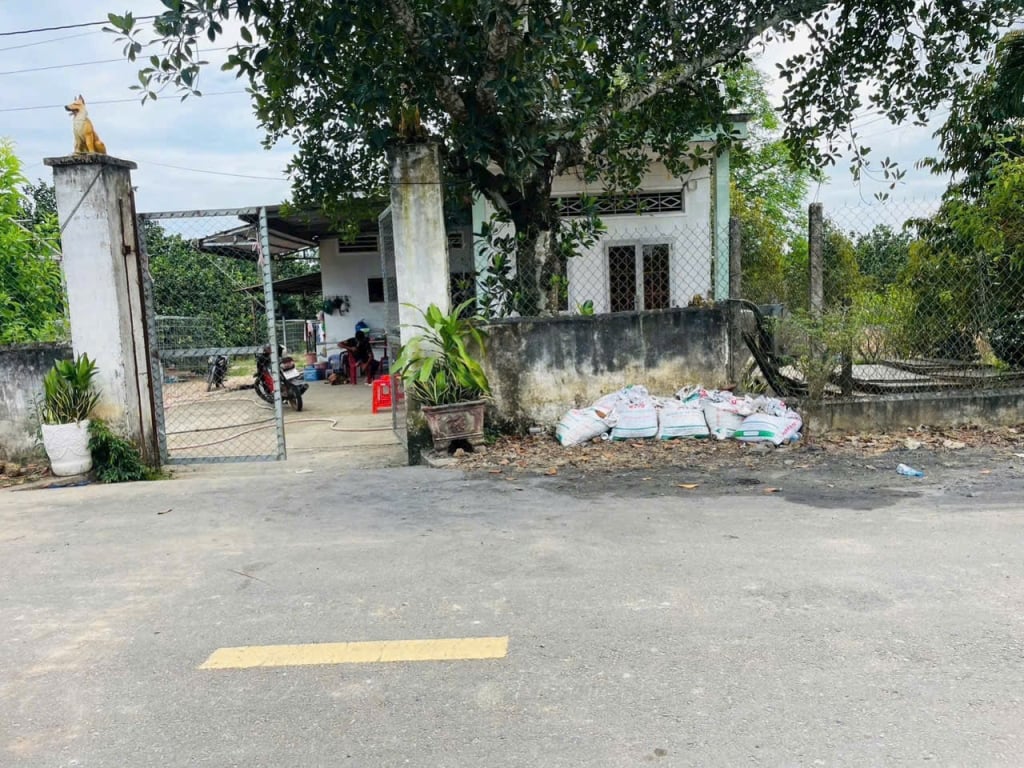 Nhà cấp 4 mặt tiền đường nhựa Trừ Văn Thố 300m² giá chỉ 980 triệu - Cơ hội đầu tư hấp dẫn!