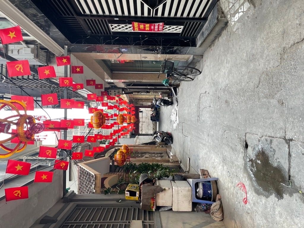 Bán tòa chung cư mini 255 Nguyễn Khang 54m² giá 17.7 tỷ - Thiết kế hiện đại, dòng tiền ổn định!