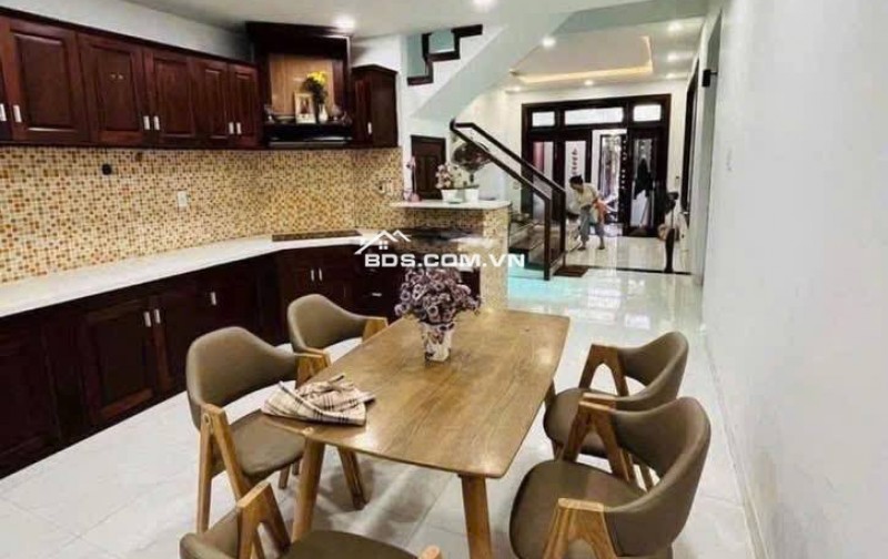 Nhà cho thuê 3 tầng 60m² Kiệt Nguyễn Chí Thanh - Hải Châu chỉ 13 triệu