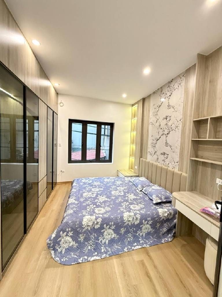 Căn hộ Bùi Xương Trạch 38m² giá 11 tỷ - Chính chủ, vị trí đẹp, sẵn ở ngay!