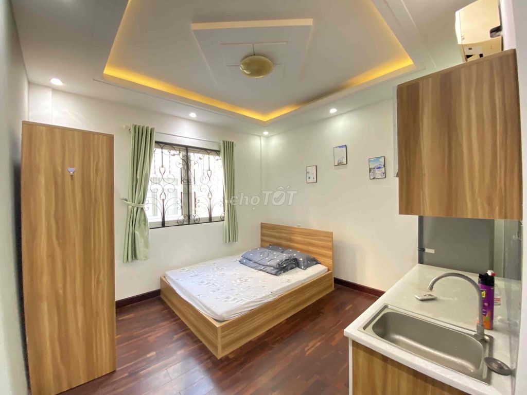 Cho thuê studio Trần Đình Xu 25m² giá 5.8 triệu - Cửa sổ trời lớn, đầy đủ nội thất!
