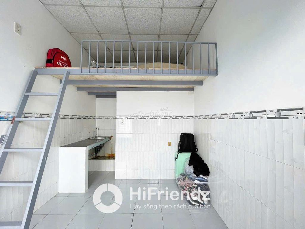 Phòng trọ giá rẻ tại Bình Tân 25m² - Gác cao, máy lạnh, ban công thoáng mát!