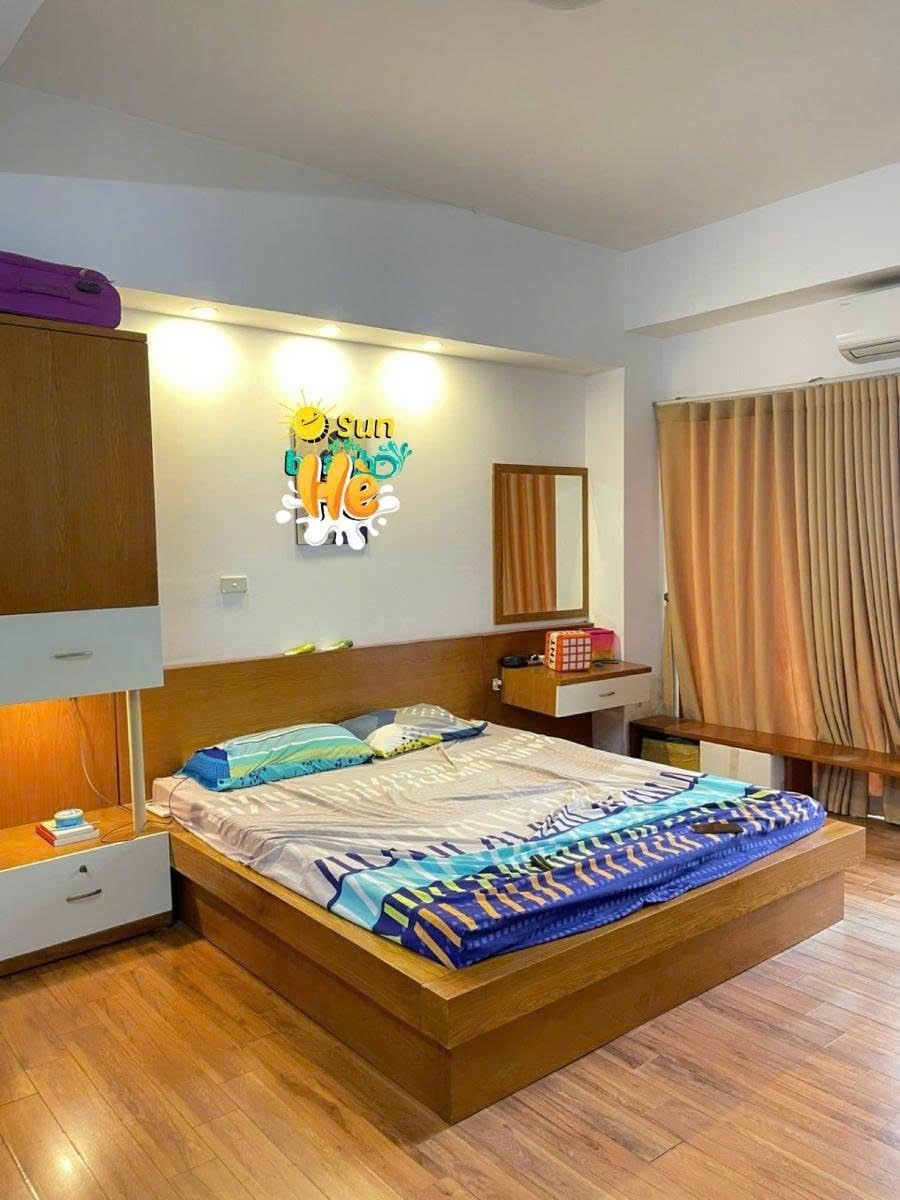 Căn hộ góc N02 Chùa Láng 70m² giá 7.2 tỷ - Thiết kế hiện đại, sẵn sàng vào ở!