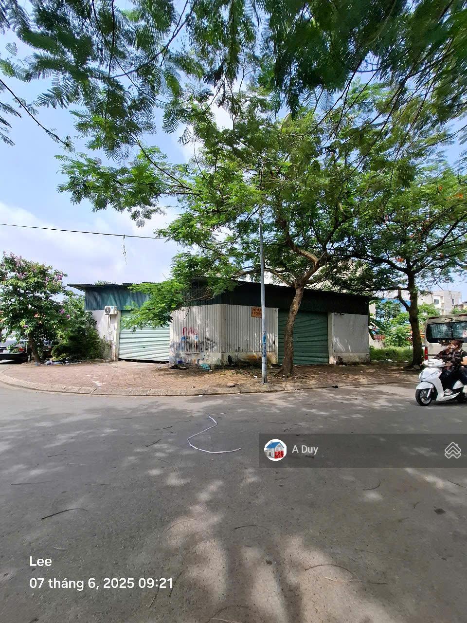 Cho thuê kho tại Thị Trấn Trâu Quỳ 150m² - Chính chủ, gác xép tiện nghi!