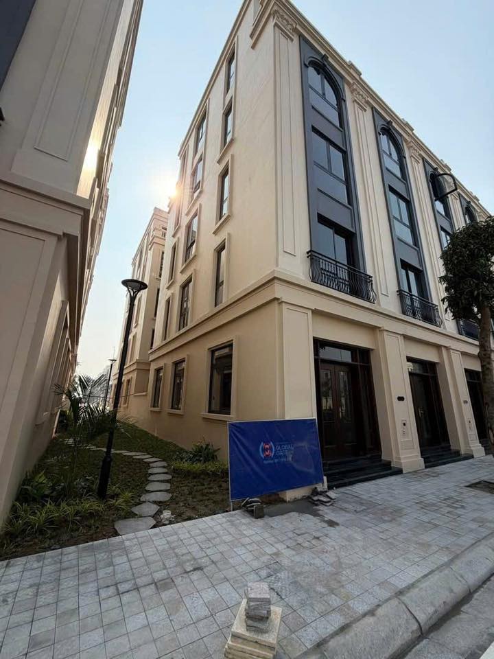 Căn hộ Vinhomes Cổ Loa 67.5m² giá 24.6 tỷ - Sẵn sàng vào ở ngay!