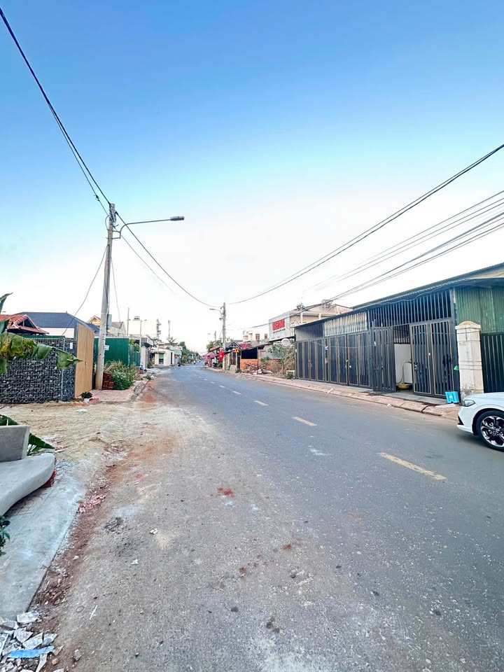 Nhà mặt tiền Dã Tượng Tân An 69m² giá 4.2 tỷ - Vị trí đắc địa cho kinh doanh!