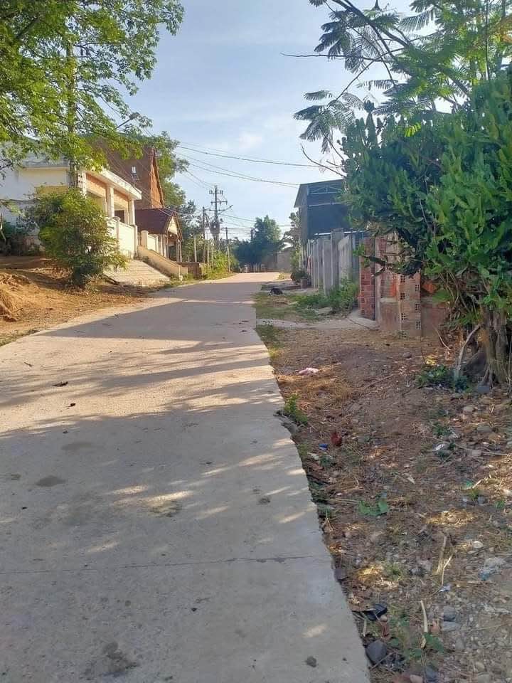 Đất thổ cư Đắk Blà 250m² giá chỉ 3xx triệu - Nở hậu, sẵn sàng xây dựng!