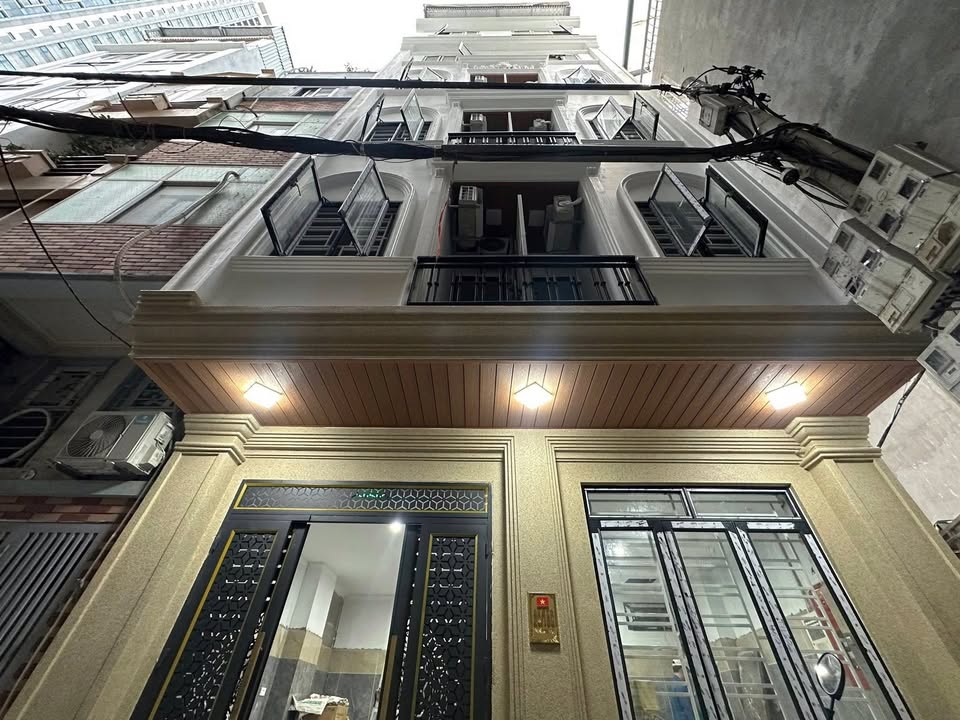 Cho thuê CCMN Ngõ 304 Hồ Tùng Mậu 15m² giá 5.2 triệu - Phòng mới, đầy đủ tiện nghi!