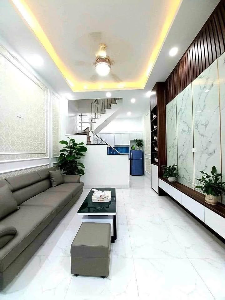 Nhà đẹp Khương Trung, Thanh Xuân 28m² giá 3.25 tỷ - Gần hồ Đầm Hồng, sẵn sàng ở ngay!