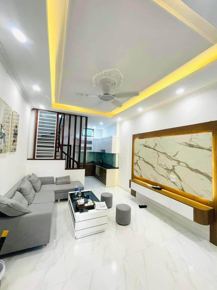 Nhà riêng Cự Lộc Thanh Xuân 35m² giá 4 tỷ - Thiết kế hiện đại, ngõ rộng thoáng!