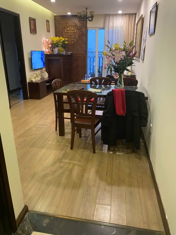 Căn hộ 2PN Tòa B Hòa Bình Green 70m² giá 5.8 tỷ - Sẵn sàng vào ở!