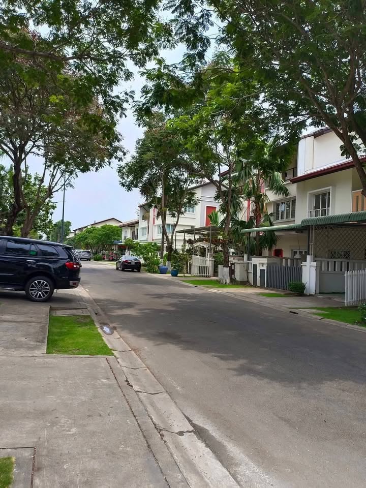 Nhà vườn Ecolakes Bến Cát 120m² giá 3 tỷ - Sổ hồng sẵn, full nội thất!