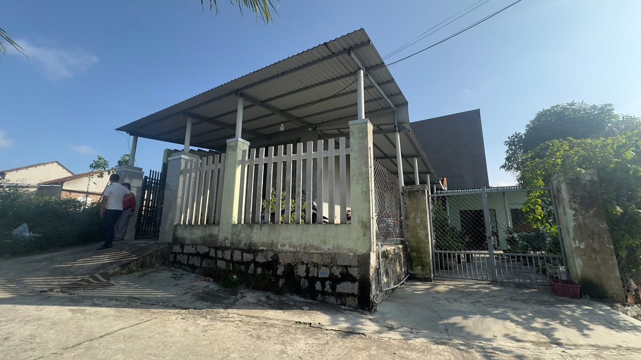 Nhà cấp 4 3PN Phú Đông Tuy Hòa 232m² giá 2.15 tỷ - Gần hồ mát mẻ!