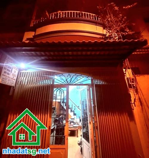 Nhà hẻm xe hơi 8m thông Huỳnh Thiện Lộc 36m² giá 5,8 tỷ - Đầu tư sinh lời ngay!