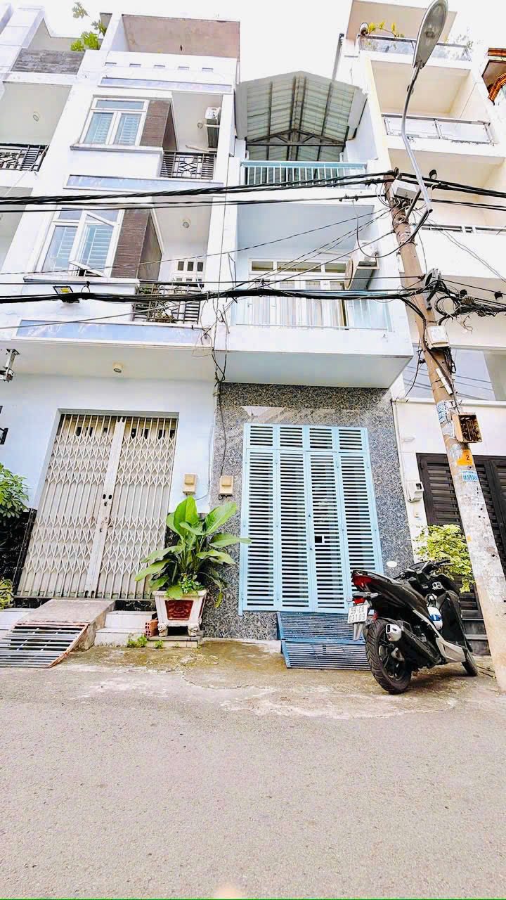 Nhà riêng Khánh Hội Quận 4 30m² giá 7.5 tỷ - Sẵn sàng ở ngay!