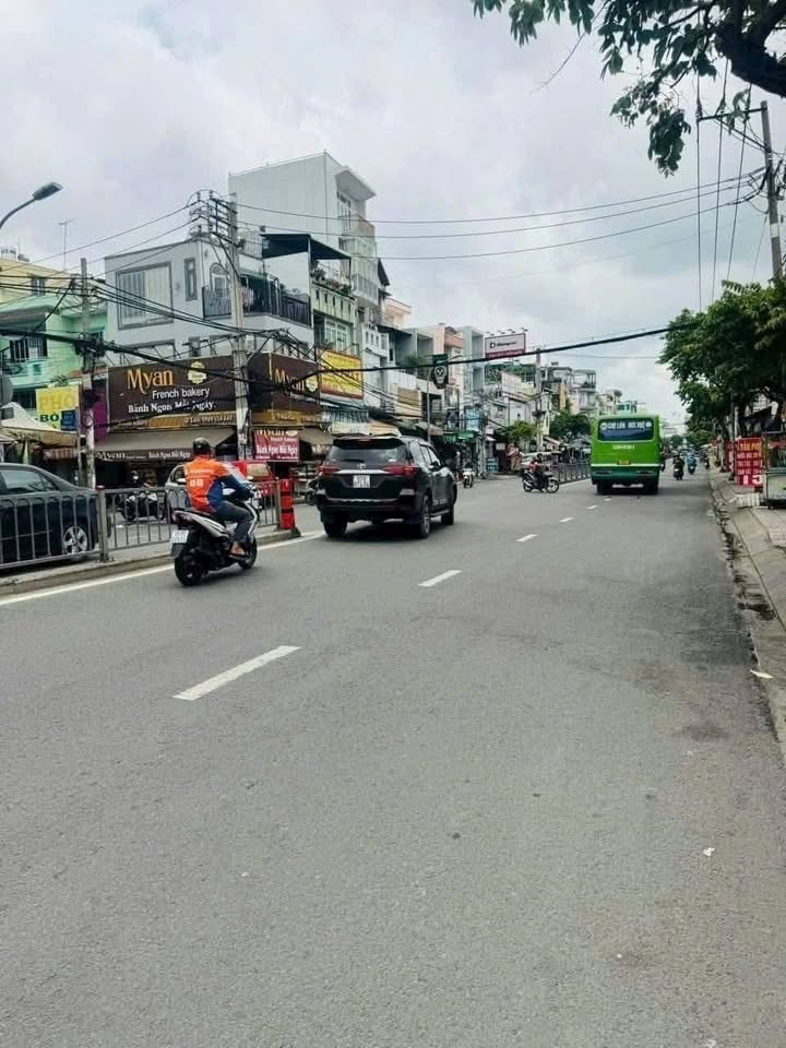 Nhà mặt tiền kinh doanh đường Bình Thới, Quận 11, 45m² giá 8,7 tỷ - Cơ hội đầu tư sinh lợi!