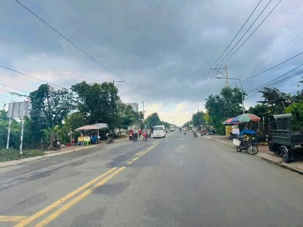 Đất mặt tiền Đường Phan Văn Mãng, Bến Lức, 180m² giá 6.8 tỷ - Đầu tư sinh lời ngay!