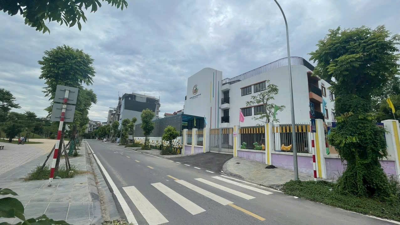 Đất Ngọc Thụy, Long Biên 62m² giá 13.8 tỷ - Ô tô vào tận nơi!