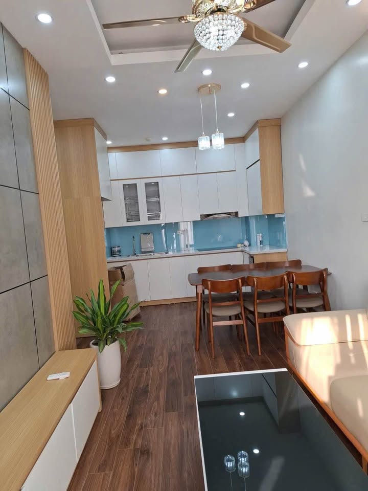 Căn hộ chung cư Khu đô thị Sài Đồng 80m² giá 5.4 tỷ - Full nội thất, chỉ việc vào ở!