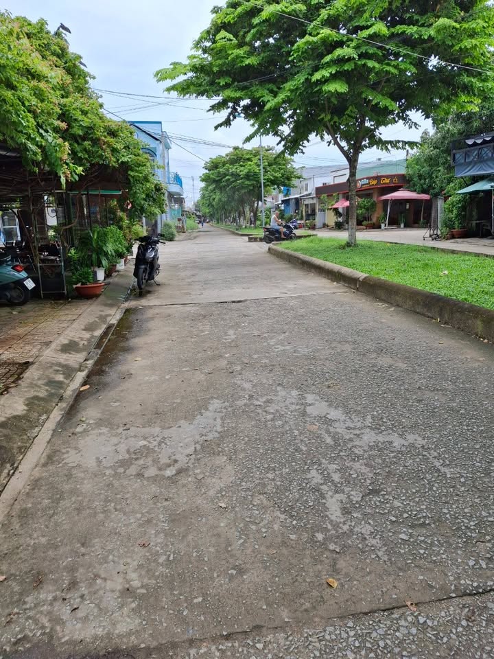 Kiot cho thuê mặt tiền Lương Văn Can, 24m² chỉ 2.5 triệu - Thích hợp kinh doanh mọi ngành nghề!