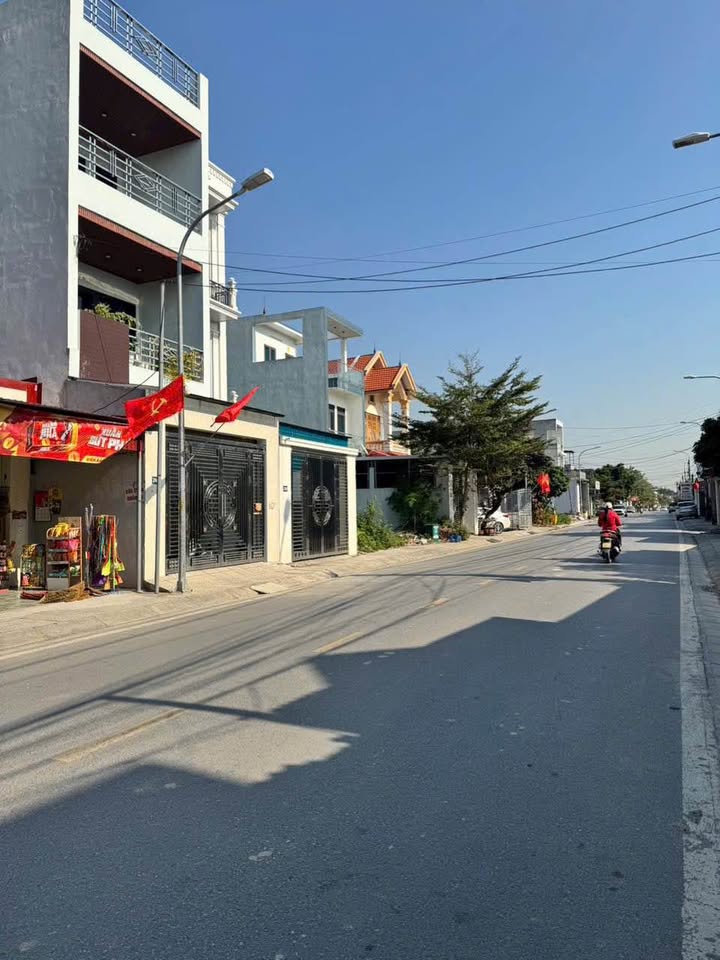 FrontHouse Đường Dân Hạnh, Quận An Dương 110m² giá 3.7 tỷ - Kinh doanh sầm uất!