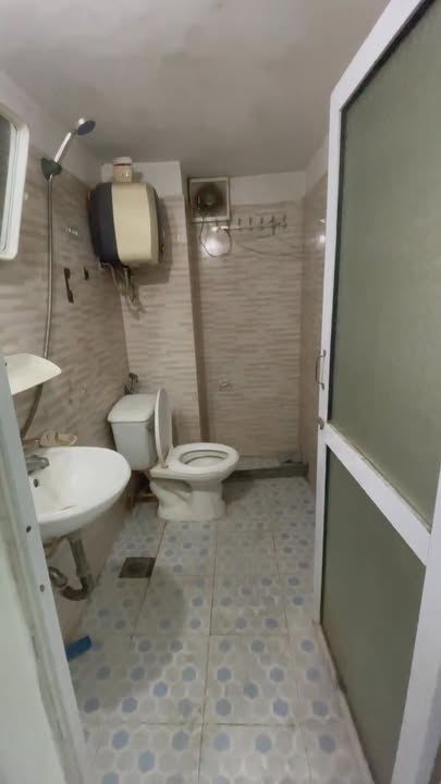 Phòng cho thuê tại Ngõ 59 Mễ Trì Hạ, giá 2.7 triệu - Không chung chủ, đầy đủ tiện nghi!