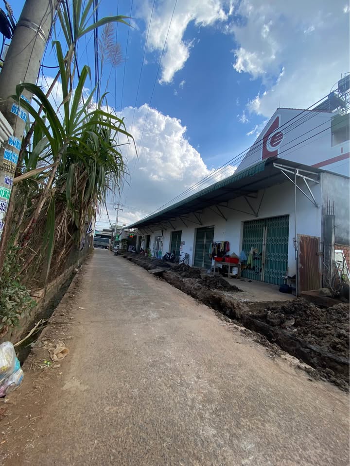 Đất Phú Thạnh, Đức Trọng 175m² giá 2 tỷ - Vị trí đẹp, thổ cư 100%!