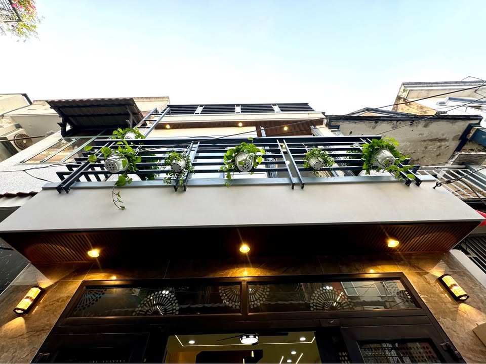 Nhà phố Tân Bình 33.5m² giá 4.5 tỷ - Đầy đủ nội thất, sẵn vào ở ngay!