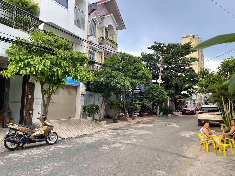 Bán nhà trung tâm Trung Mỹ Tây - Quận 12, diện tích 88m², giá 7.7 tỷ - Đầu tư sinh lời tuyệt vời!