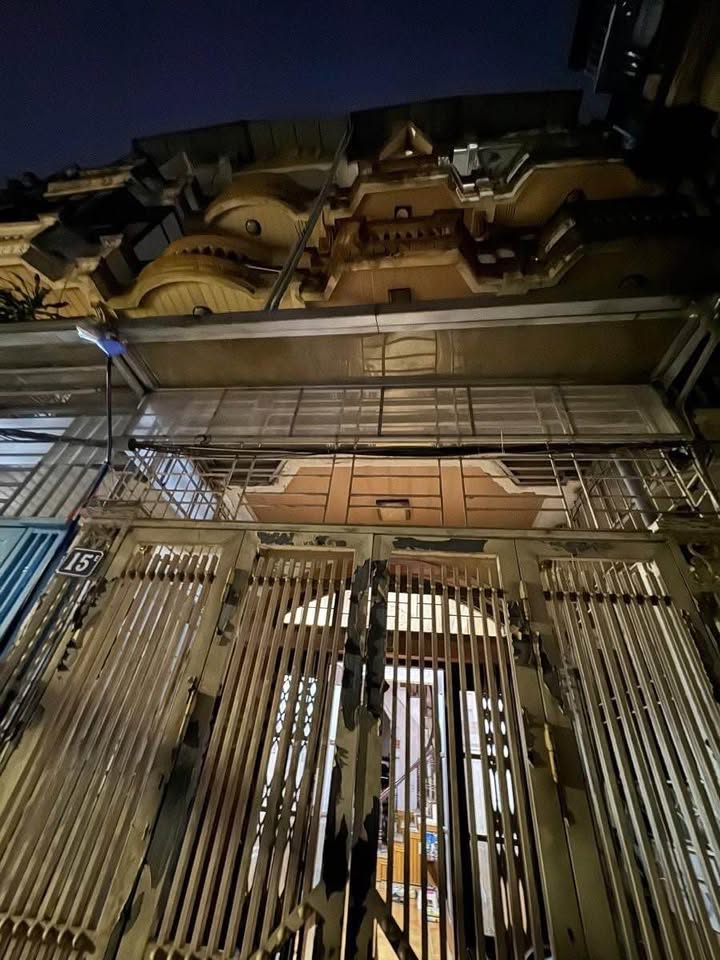 Nhà 4 tầng Pháo Đài Láng 48m² giá 11 tỷ - Đầu tư sinh lời ổn định!