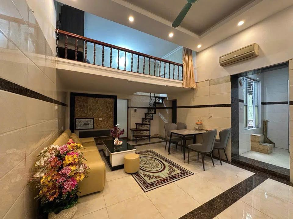 Căn hộ Tập thể Nam Đồng - Đống Đa 40m² giá 4 tỷ - Nội thất đẹp, sẵn sàng ở!