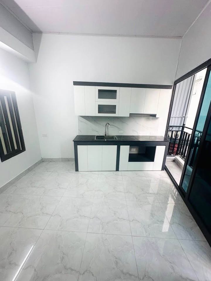 Nhà phố Kim Ngưu 27m², 4 tầng giá 3 tỷ - Ô tô gần cửa!