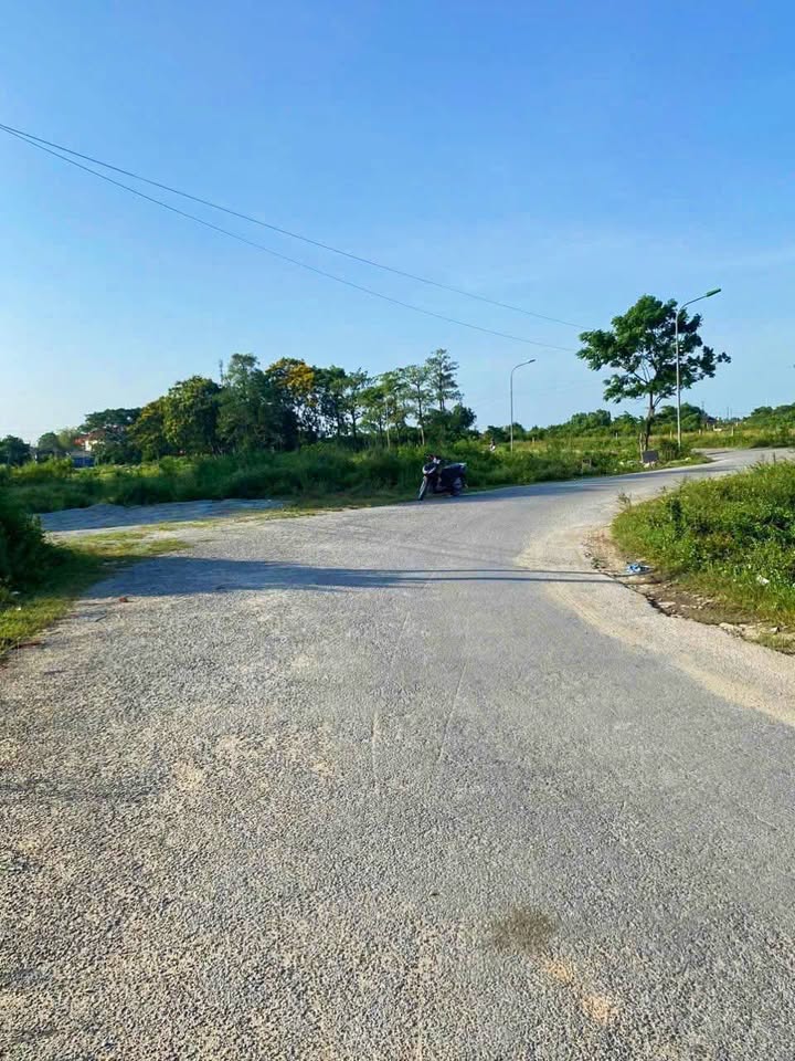 Đất nền Khối 14 Cửa Nam 105m² giá 2.68 tỷ - Vị trí tiềm năng, giao thông thuận lợi!