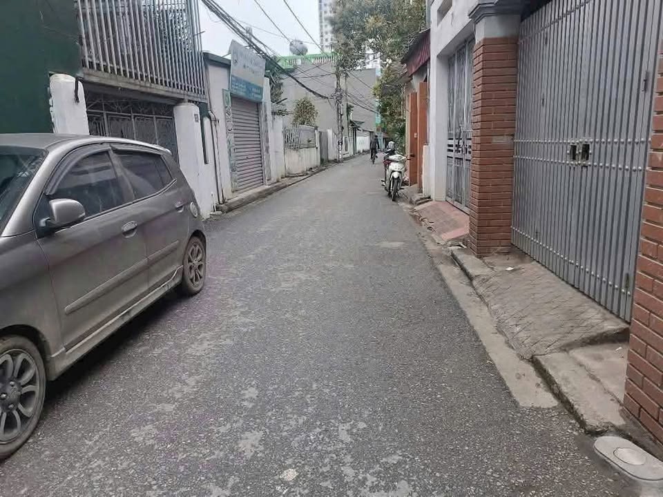 Đất nền Trâu Quỳ Gia Lâm 50m² giá 6 tỷ - Ngõ thông ô tô, cơ hội hiếm có!