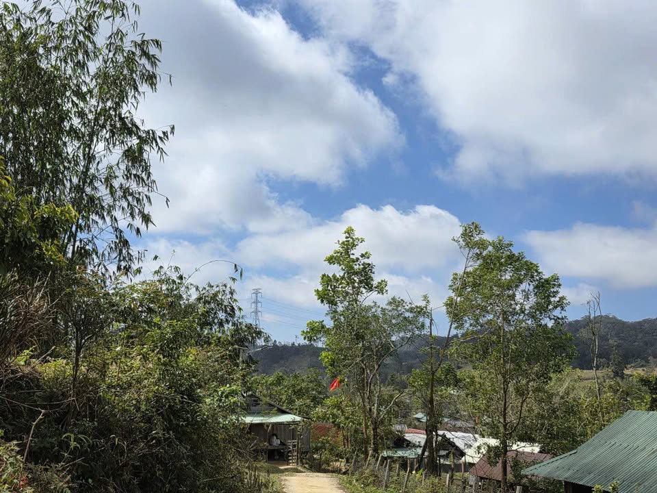 Đất nền Thị trấn Măng Đen 1.800m² - Thổ cư 1.100m², ô tô vào tận nơi!