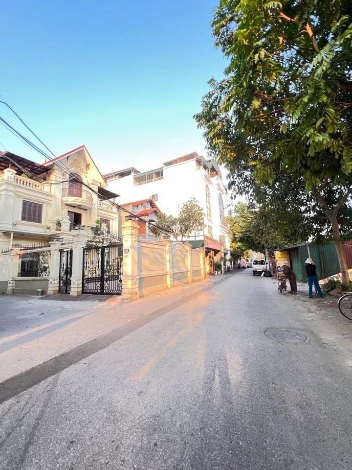 Đất Tình Quang Giang Biên 70m² giá 3 tỷ - Cơ hội đầu tư hiếm có!