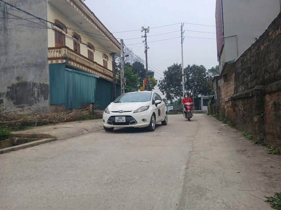 Đất thổ cư 310m² tại Thủy Xuân Tiên, Chương Mỹ - Giá chỉ 6.2 tỷ, phù hợp phân lô hoặc nghỉ dưỡng!