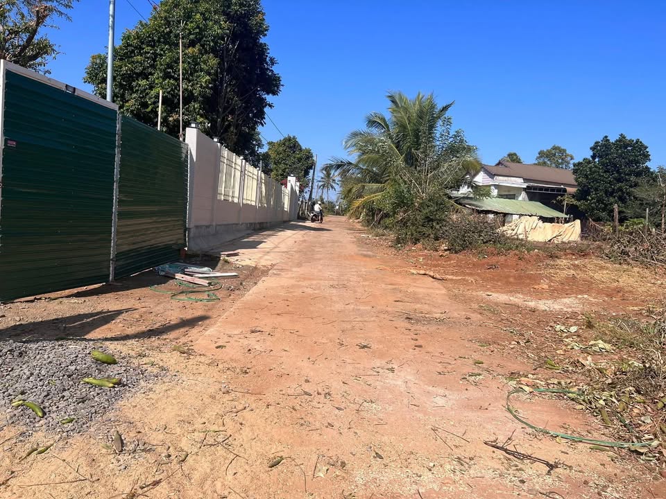 Đất nền khu dân cư Ea Kao 650m² giá 799 triệu - Sổ hồng chính chủ!