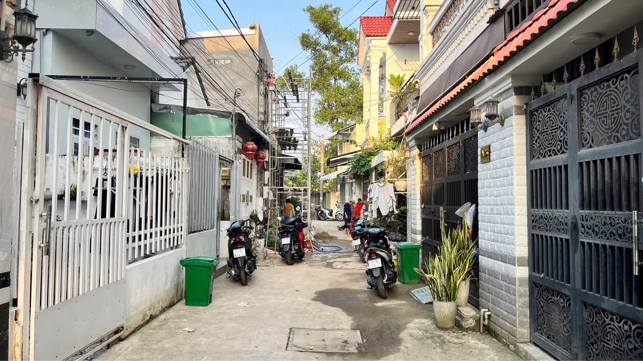 Nhà 1 trệt 1 lầu hẻm 9 đường Trần Chiên 47.4m² giá 2.3 tỷ - Gần chợ Cái Răng